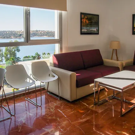 Embalse De Orellana Apartment *
