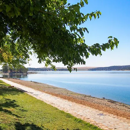شقة Embalse De Orellana *