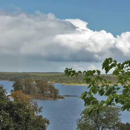 Embalse De Orellana Apartment *